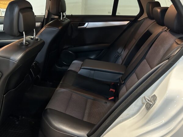 MERCEDES Classe C250 SW 4Matic 204Cv Avantgarde - immagine 14