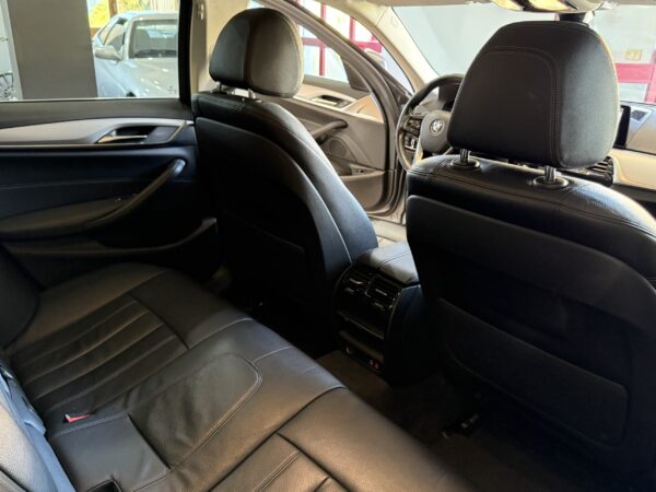Bmw 520d 48V Xdrive Touring Business - immagine 18